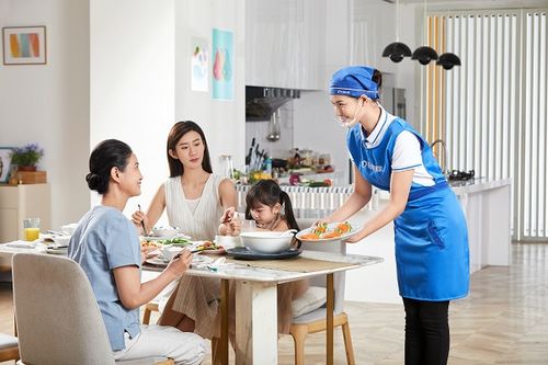 家政直營(yíng)模式崛起 輕喜到家用直營(yíng)員工制托舉服務(wù)新標(biāo)桿